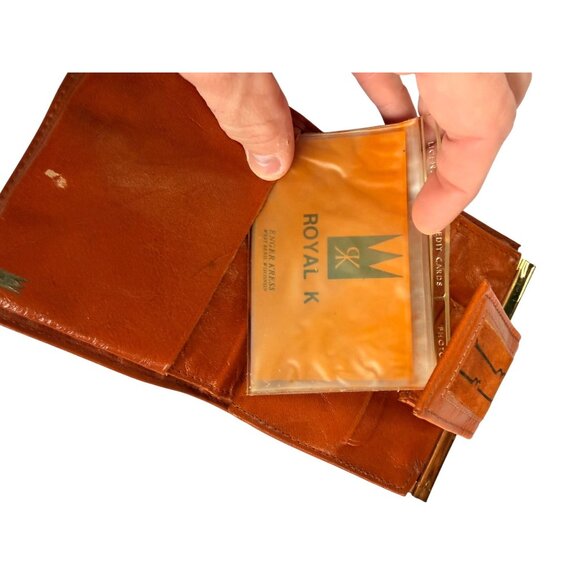 Vintage Royal K Brown Leather & Suede Wallet With Gold Clasp - Picture 6 of 8